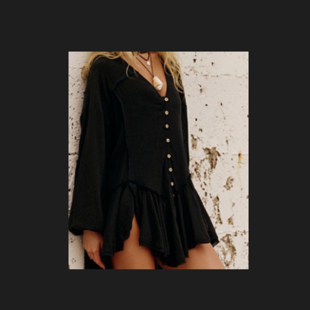 Free People "Slice of Heaven" Tunic. Size Large, color Black with Black Buttons